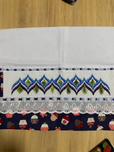 Guardanapos bordados à mão 