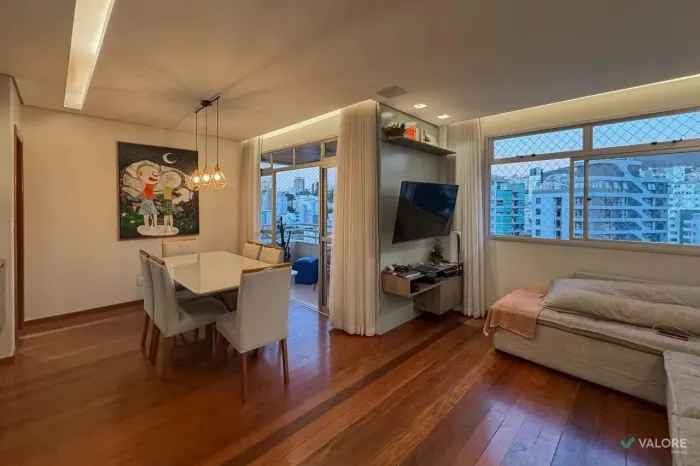 Apartamento à venda, 3 quartos, 98m² de área no Carmo.