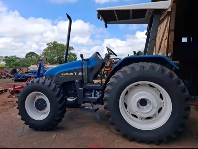 Vende-se trator tl 90
