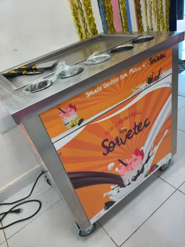 Máquina de sorvete na chapa