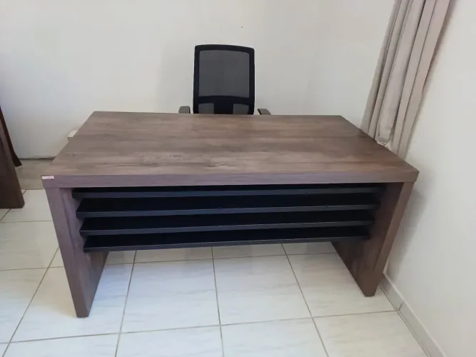 Mesa para Escritório/Estudos