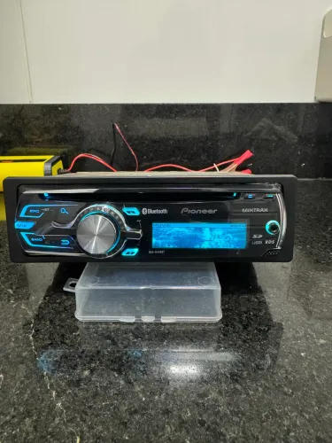 Pioneer DEH-6450BT Golfinho ?