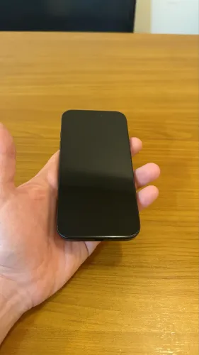 iPhone 16 256GB na garantia apple até abril / 2027
