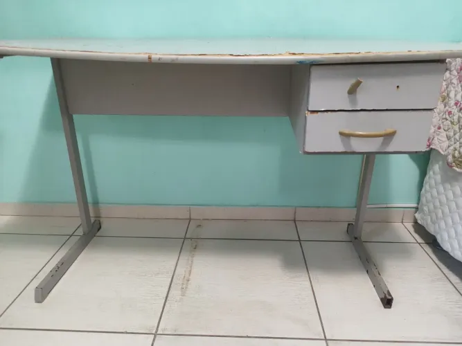 Mesa (Escrivaninha)