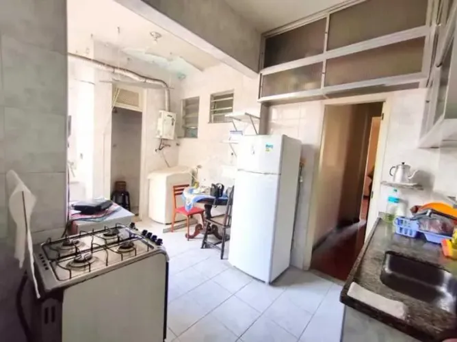 Apartamento : / Residencial / Catete