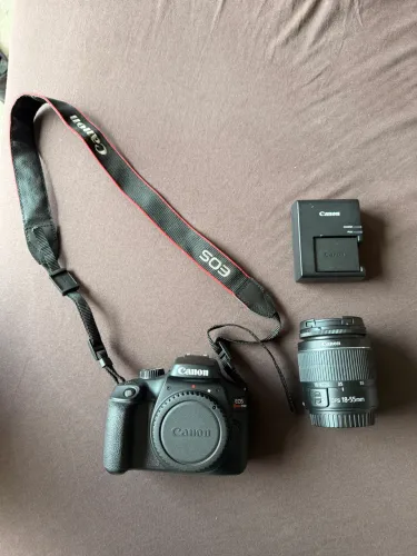 Máquina fotográfica Cânon Rebel T100