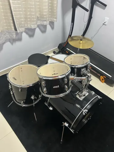 Bateria Acústica MXT Preta, Ferragens Cromadas M-b120