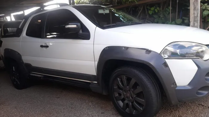 Fiat Strada Adventure1.8/ 1.8 Locker Flex CD 2016
