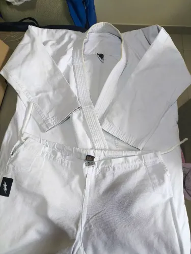 Kimono Karate Zanshin K10 - Tamanho A3 (Pouco Uso)