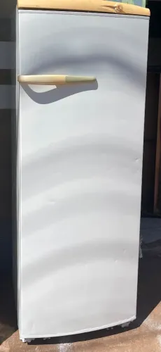 Geladeira consul gelando perfeitamente em bom estado