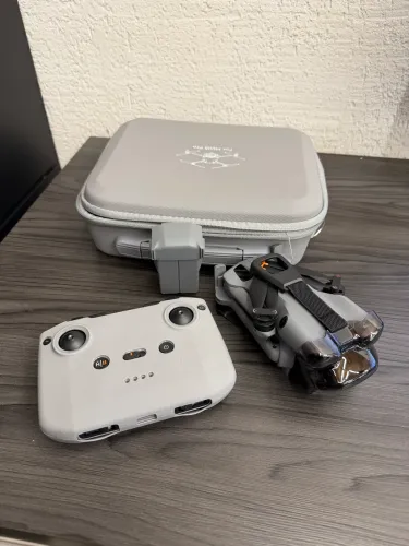 Drone DJI Mini 5 Pro Fly Combo 