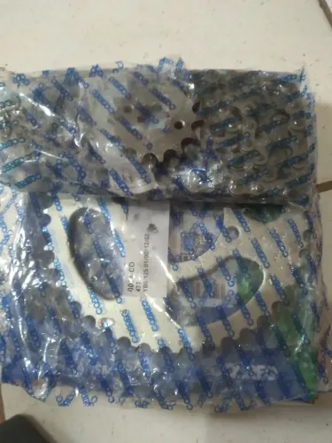 Kit transmissão E Burcha da coroa  da YBR ano 2000 a 2008 , nova.