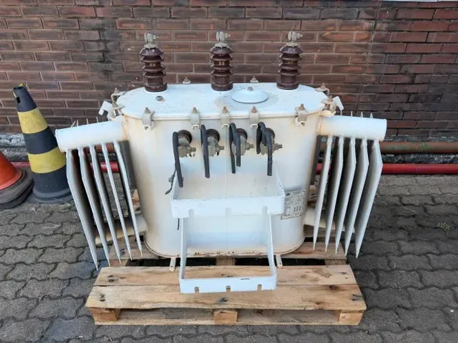 Transformador Weg 225 kVA