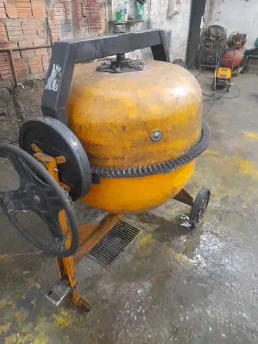 Betoneira 400l