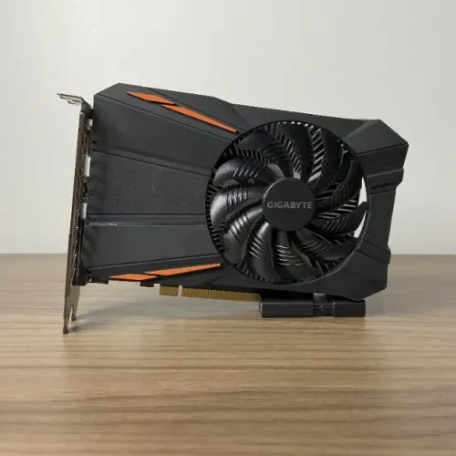 Placa de Vídeo RX 560 4GB GDDR5 128 Bit Gigabyte OC - GPU com Ótimo custo-benefício!