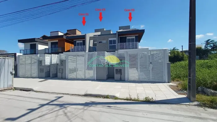 Casa geminada de dois pavimentos, financiável, com 3 suítes, no Marinas do Campeche - Camp