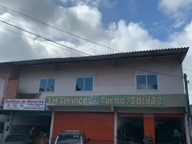 Vendo este salão