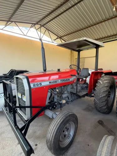Trator Massey ferguson 265
