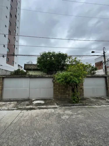 Excelente casa para venda tem 300 metros quadrados com 7 quartos em Madalena - Recife - PE