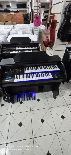 Órgão rohnes modelo rs40
