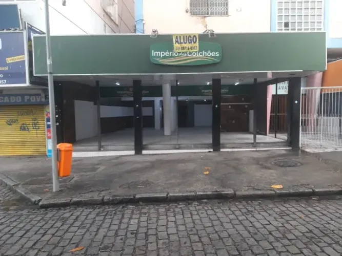 Alugo Loja em Madureria. Excelente localização, boa frente *