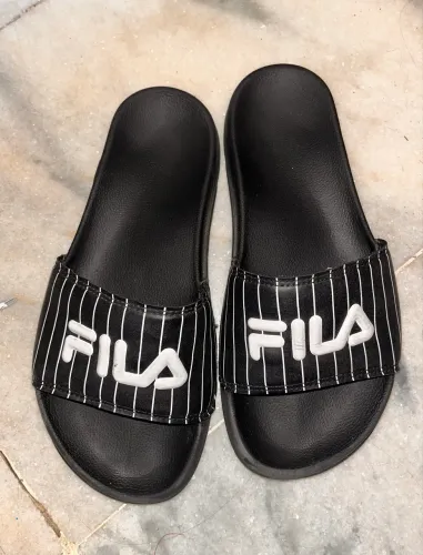 Sandália preta FILA