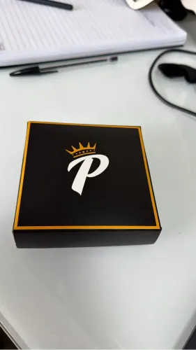 Cordão + pingente feitos de moeda antiga banhados em ouro 