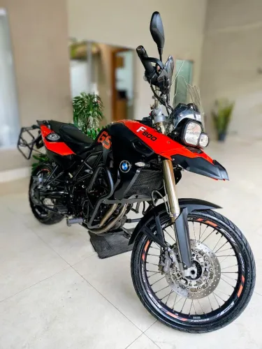 Venda F800 GS Preta/Laranja 