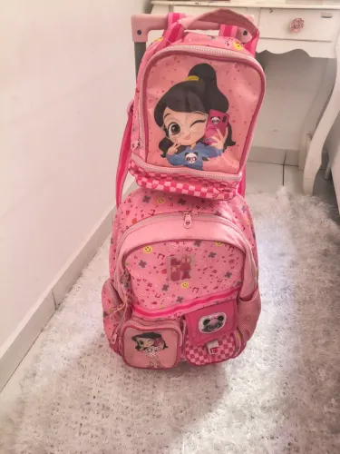 Vendo mochila escolar 