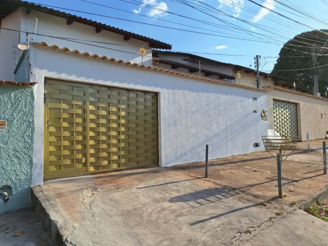 Aluga-se Casa Setor Sudoeste
