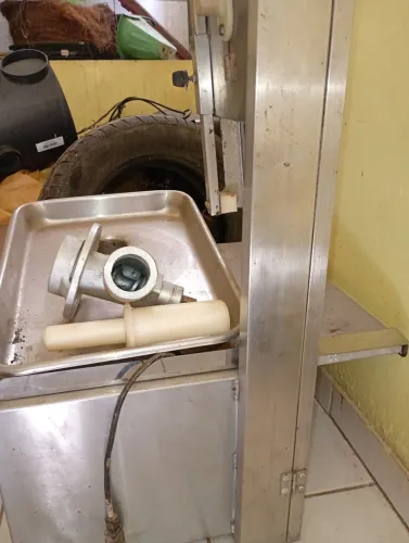 Serra fita com moedor "Malta" 127v