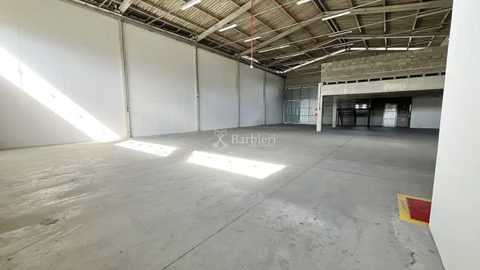 Galpão para locação na Itoupava Central em Blumenau infraestrutura completa em localização