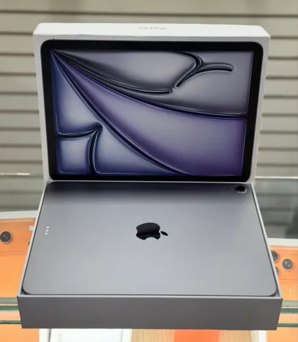 Ipad air m3 11 polegadas 128gb garantia até 07/01/2027, bateria 100%, 14 ciclos ( 128 gb )