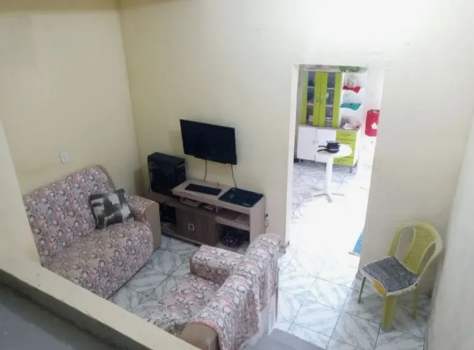CASA MOBILIADA PARA ESTUDANTES NO SALOBRINHO AO FUNDO DA UESC