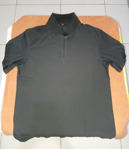 Camiseta gola ziper