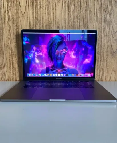 MacBook Pro A1990 2018 32GB 512GB SSD | Radeon 560X 4GB | 153 Ciclos | Sem Defeitos