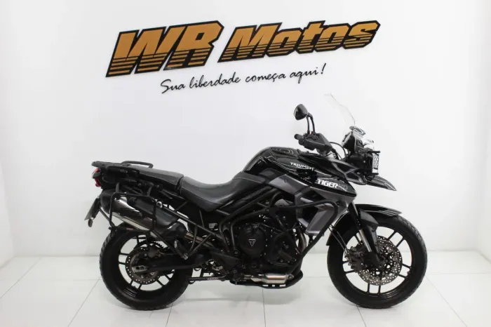 TRIUMPH TIGER 800 XR