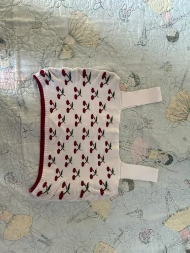 Cropped de tricot de cerejas