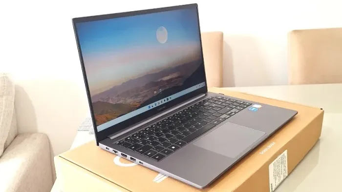 Notebook Samsung Galaxy Book4 - Core i5, 16GB RAM, SSD 512GB