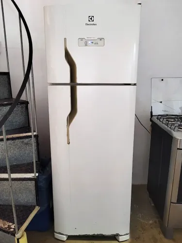 Geladeira Electrolux Frost Free DFN39