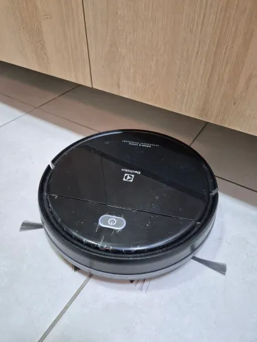 Robô Aspirador Electrolux ERB10