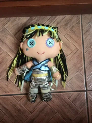 Boneca Cléo de Nile Monster High de pano original 