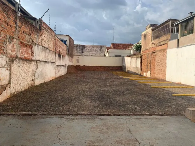Estacionamento comercial para venda e locação no centro, Bauru
