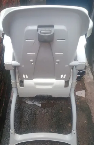 Cadeira de alimentação infantil 