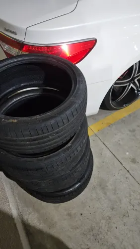 Pneu 215/40 r17