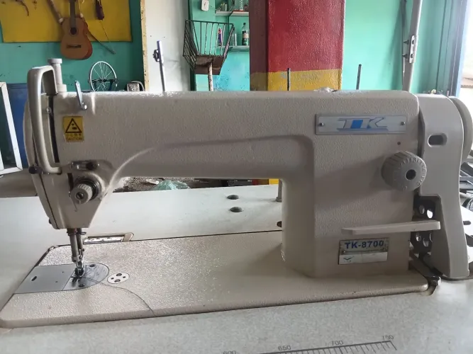 Máquina de costura industrial seme_nova