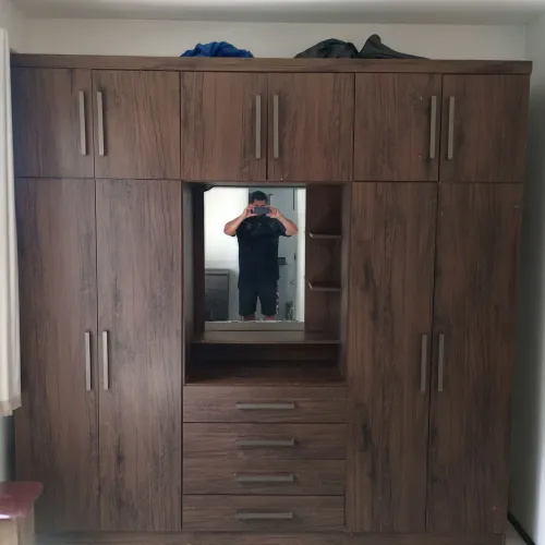 Guarda roupa de casal 