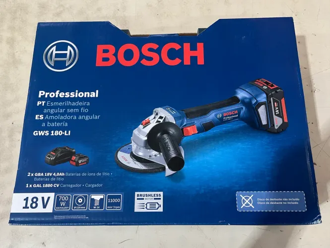 Esmerilhadeira Bosch c/2 Baterias Gws180-Li 700w