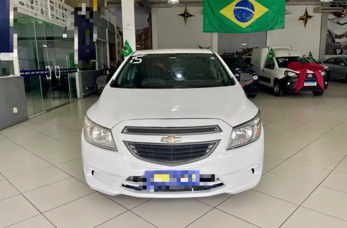 Chevrolet Onix Hatch LT 1.0 8V Flex Power Mec. 4P 2015