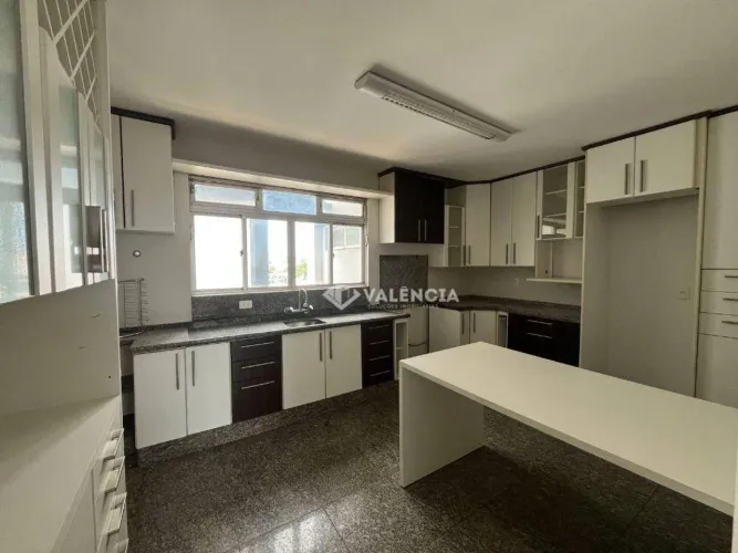 Apartamento semi Mobiliado para locação por R$5.500,00 incluso todas as taxas no Edifício